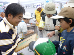 抽選会の写真
