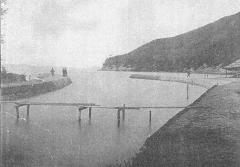開削当時の山潟取水口の写真